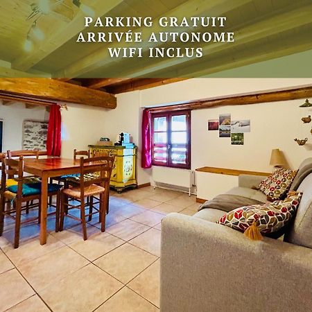 Au Pied Du Chateau- Parking Wifi Jardin - Clg Savoie Freterive Kültér fotó
