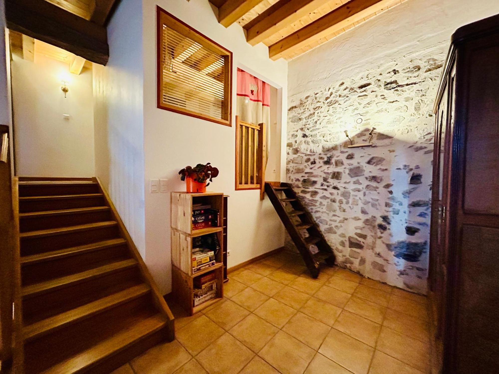 Au Pied Du Chateau- Parking Wifi Jardin - Clg Savoie Freterive Kültér fotó