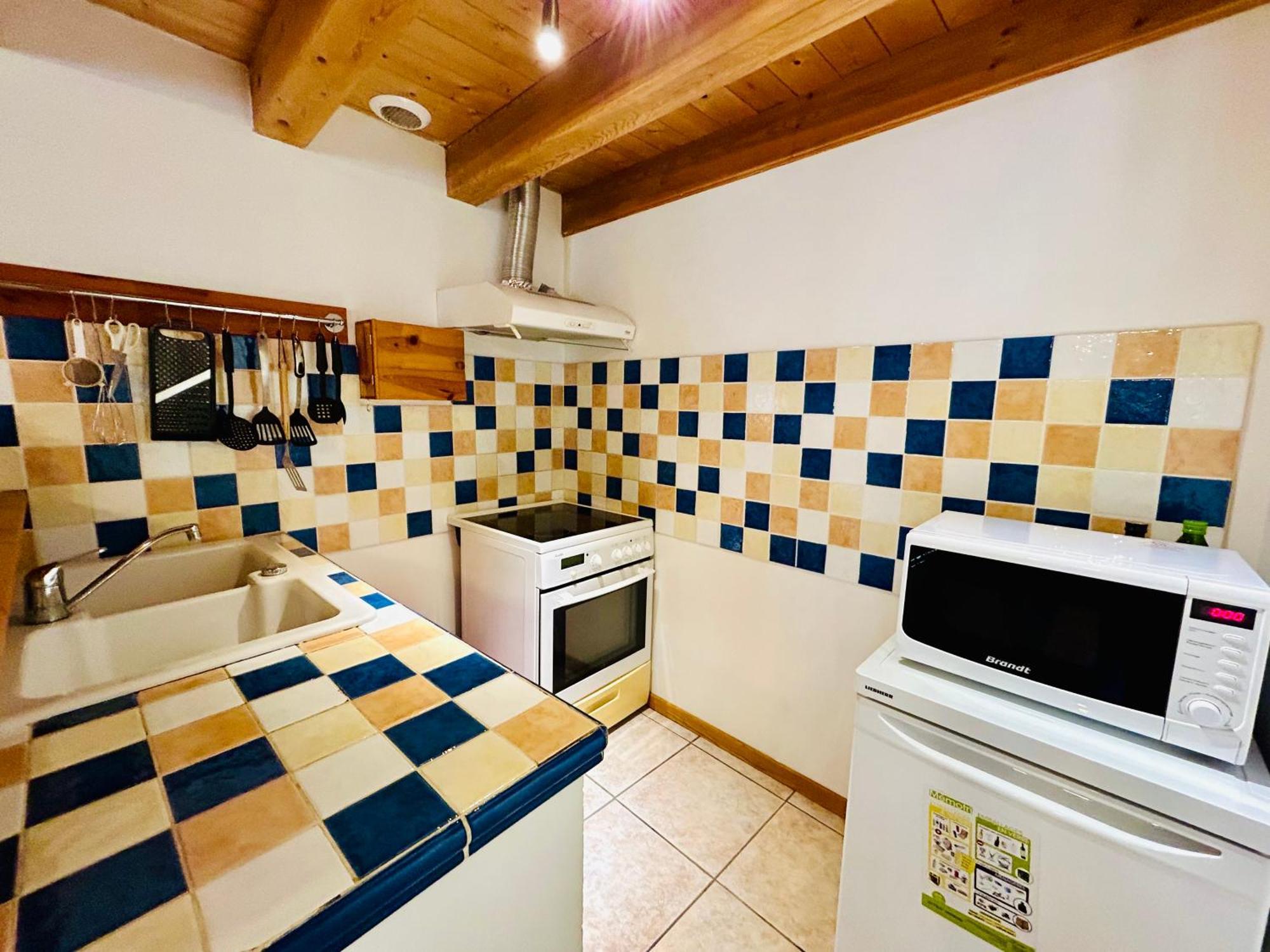 Au Pied Du Chateau- Parking Wifi Jardin - Clg Savoie Freterive Kültér fotó